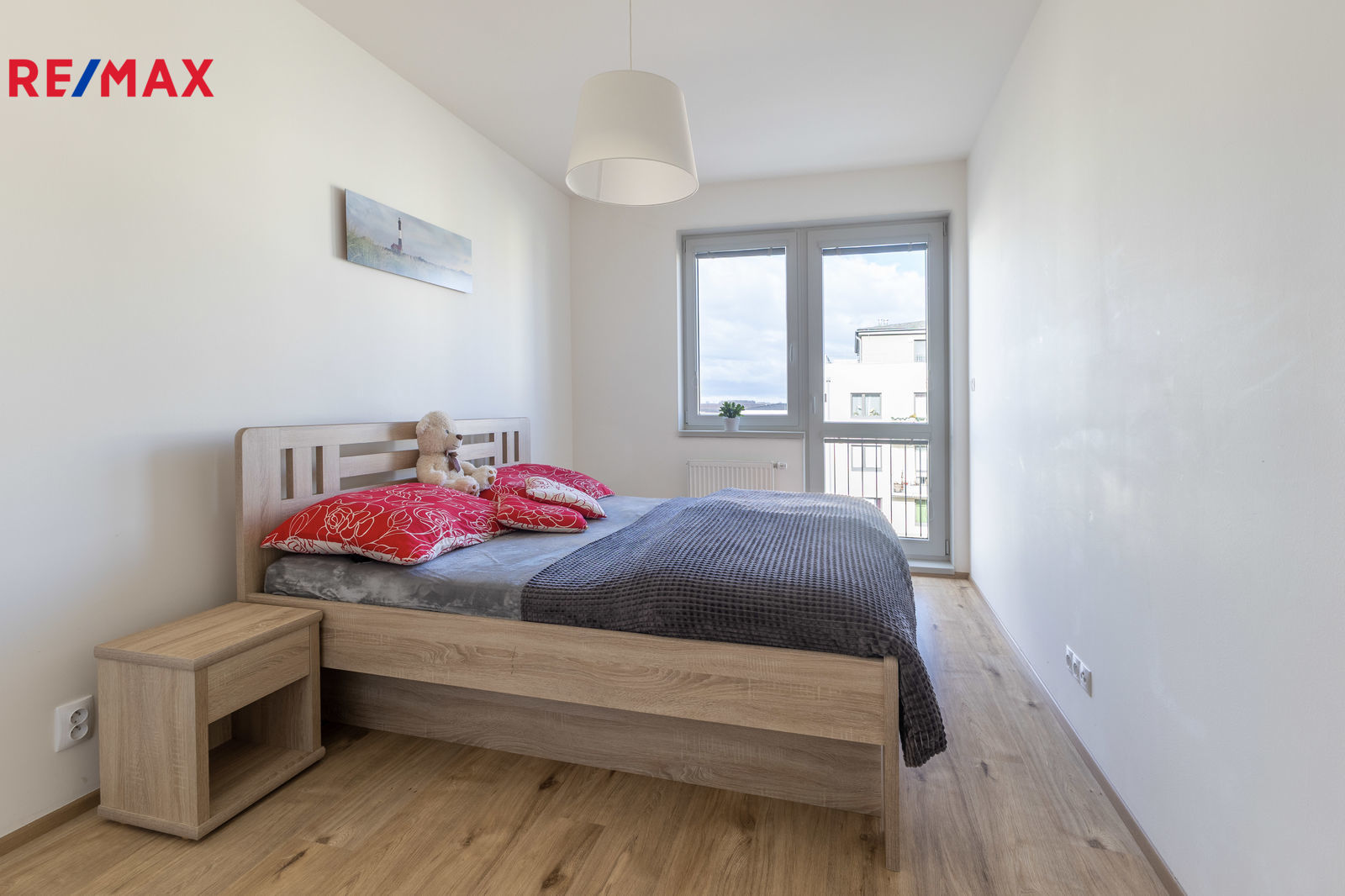 Krásný byt v novostavbě s dvěma balkony v Horoměřicích